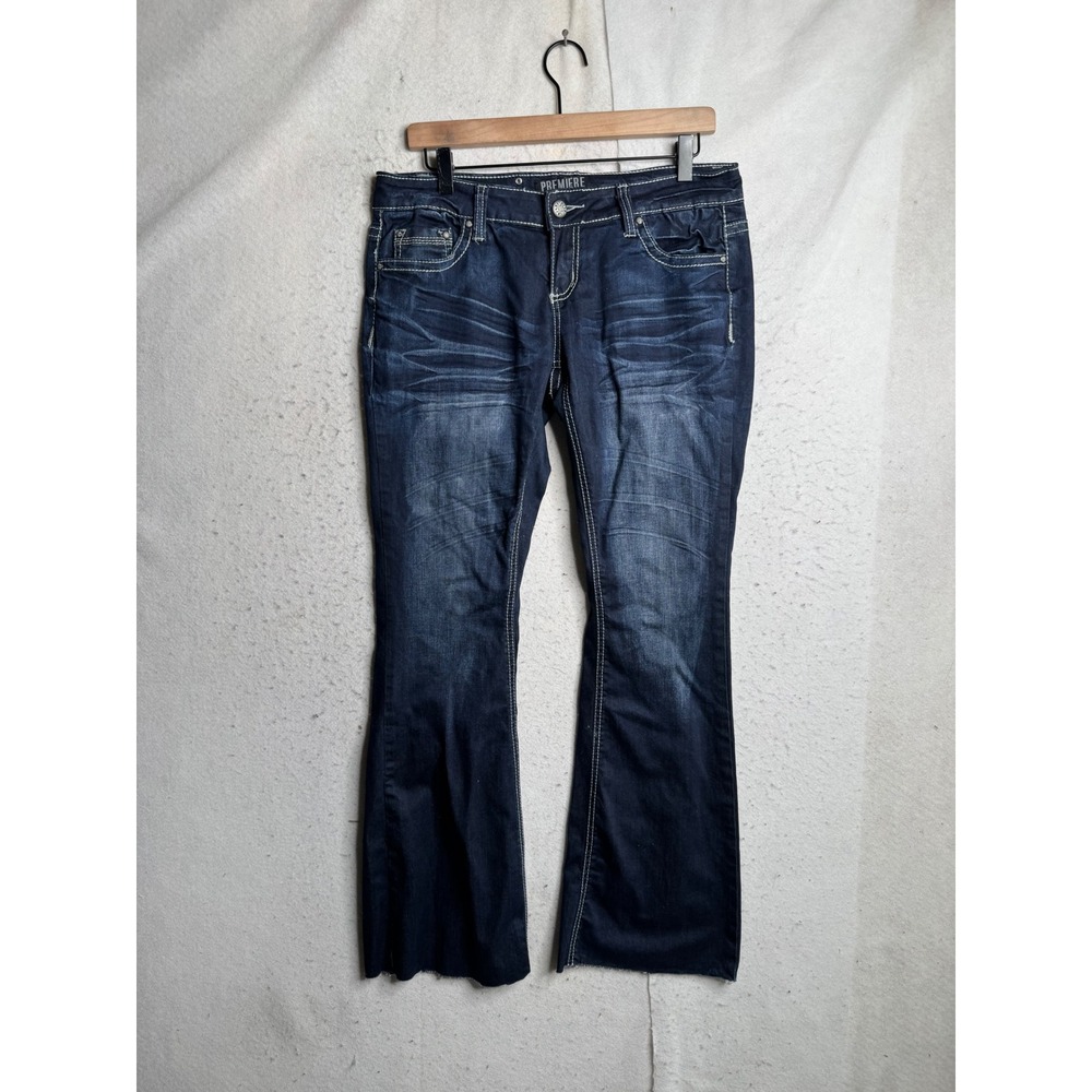 Premiere by rue21 Womens Dark Wash Embroidered Bootcut Jeans Size 7/8 Regular